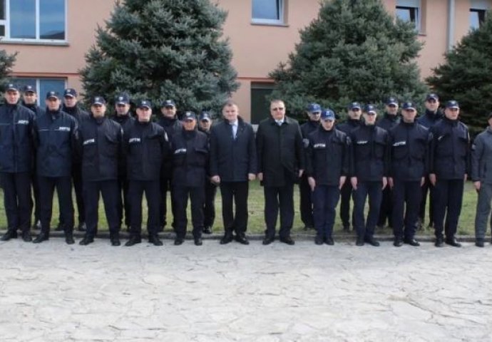 SIPA dobila 18 novih policajaca