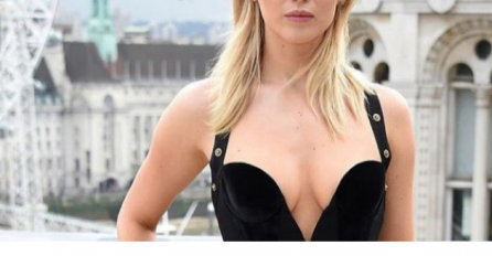 UDAJE SE POZNATA GLUMICA: Sa NJIM je manje od godinu dana, a prihvatila je SKUPOCJEENI prsten, ali OVO je sve IZNENADILO