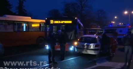 STRAVIČNA NESREĆA, VODITELJICI PINKA AUTOBUS OTKINUO RUKU: U teškom je stanju, LJEKARI SE BORE DA JE SPASE! (FOTO)