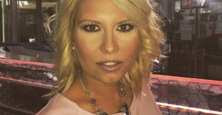 STIGLE STRAŠNE INFORMACIJE O STANJU VODITELJICE DEE ĐURĐEVIĆ: Pokidani su joj svi ligamenti, šanse da je spase SU VEOMA MALE!