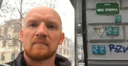 BRITANSKI AMBASADOR U BIH OBJAVIO SLIKU GLUMICE ZA ODRASLE I NAPISAO "SVAKA ČAST": Kasno je shvatio grešku, SAD MU SE CIJELA BIH SMIJE! (FOTO)