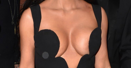 SVE JE SKORO ISPALO, OVAKAV DEKOLTE CRVENI TEPIH NIJE VIDIO: Ali onda se pojavila ova Beograđanka i svi su ZANIJEMILI! 