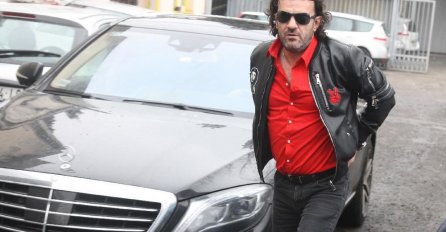 AUTOMOBIL POTPUNO UNIŠTEN, ACA LUKAS IMAO NESREĆU: Niko ne vjeruje da se ovo desilo 