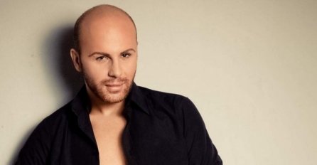 VIŠE SE NE SKIDAJU SAMO ŽENE: Deen objavio fotku i pokazao SVOJE TIJELO(FOTO)