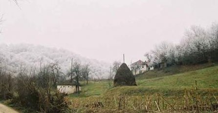 Bila je suparnica Lepoj Breni, njeni hitovi se pjevaju i danas, a onda je postala ALKOHOLIČARKA i propala bez traga! Sad živi na selu, a evo kakva joj je kuća