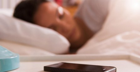 "Svako veče prije spavanja isključim wi-fi na telefonu, ali sam sinoć zaboravila"