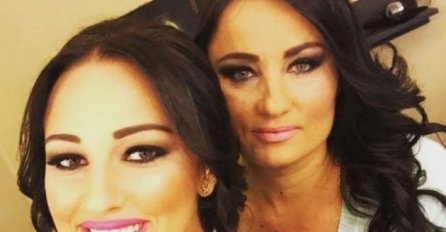 Prokomntarisali su da izgleda bolje od kćerke: SVI U ŠOKU NAKON ŠTO SU SE POJAVILE OVE FOTKE PRIJINE MAME 