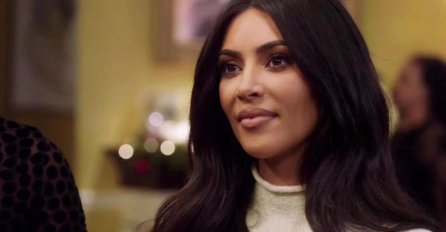 KIM KARDAŠIJAN POSTAJE ADVOKAT! Starleta dobila ponudu od kolege pokojnog oca i bacila se na učenje!  (FOTO)