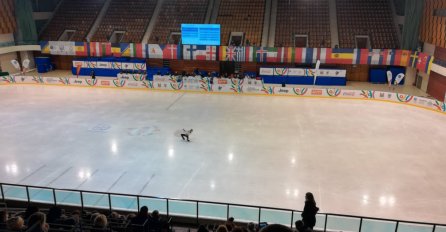 UŽAS U SKENDERIJI: Djevojčica životno ugrožena nakon pada sa tribine