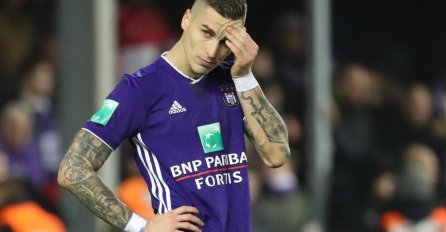 VRANJEŠ KARLEUŠIN SNIMAK IMA U TELEFONU, GRAĐANI MOLE DA GA OBJAVI: Srbi poludjeli za videom Jelene  