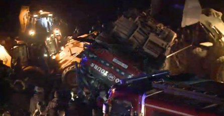 Novi bilans: U Makedoniji poginulo 14 ljudi, petero ih se bori za život