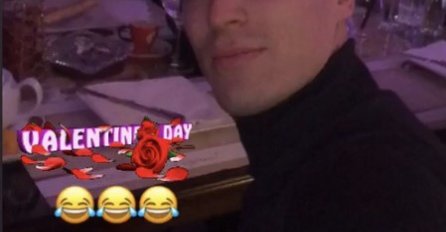 VRANJEŠ NIJE ODOLIO, OBJAVIO SLIKU SA VEČERE ZA VALENTINOVO: Vidite li ko je s njim? (FOTO)