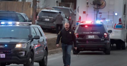Pet osoba ubijeno, a pet policajaca ranjeno u pucnjavi u predgrađu Chicaga