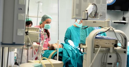 Užas u KBC-u Zagreb: Muškaracu zaboravili gazu u prsnom košu nakon operacije, a onda je nastao haos