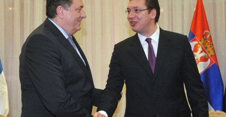Dodik uputio čestitku Vučiću za 49. rođendan