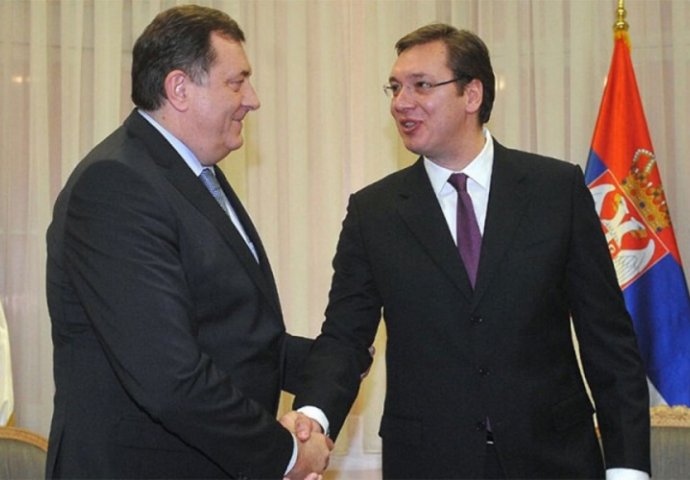 U toku sastanak Vučić - Dodik