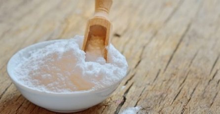 POPIJTE MALO SODA BIKARBONE SA ČAŠOM VODE:  Ako podrignete u roku OD 5 MINUTA, to može  značiti samo jedno