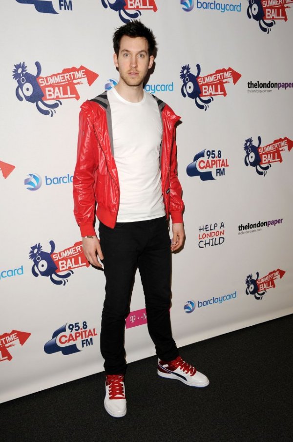 8052743125c6fadb41efb7024693509-w640