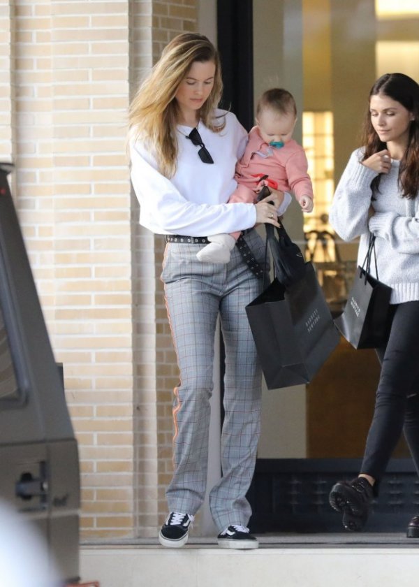 2112844425c70040bd9333986910651-w640