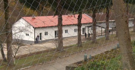 Autobusi sa 100 migranata krenuli iz Krajine prema Sarajevu