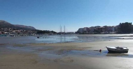 NAKON NEZAPAMĆENOG VJETRA, NESTALO MORE U HRVATSKOJ: Pogledajte apokaliptične prizore (FOTO)