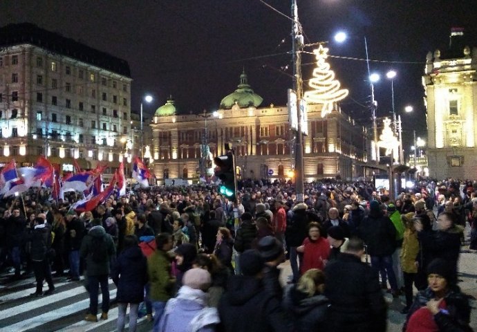Protesti u Srbiji: Živimo u jednom propalom izopačenom društvu