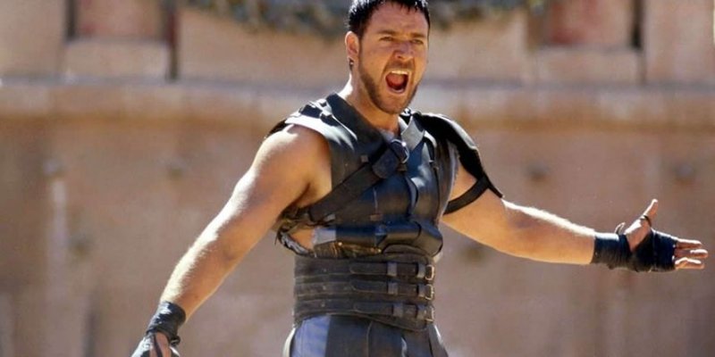 gladiator-7-russell-crowe-9071f3cc2ba483d7de94fec0e79e4c65-view-article-new