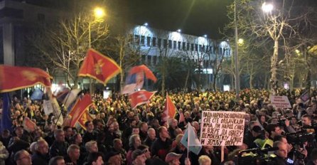 Masovni protesti u Crnoj Gori, žele ostavku predsjednika 