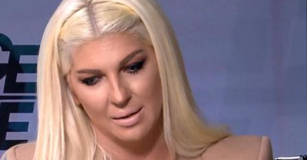 KARLEUŠA KIPTI OD BIJESA ZBOG NOVE SLIKE KOJA JE PROCURILA U JAVNOST: "Kaznite ovaj ološ" 