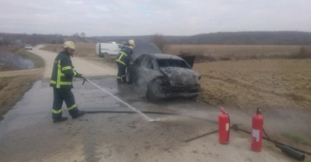 Hrvat palio korov kod, pa zapalio svoj auto, evo i kako