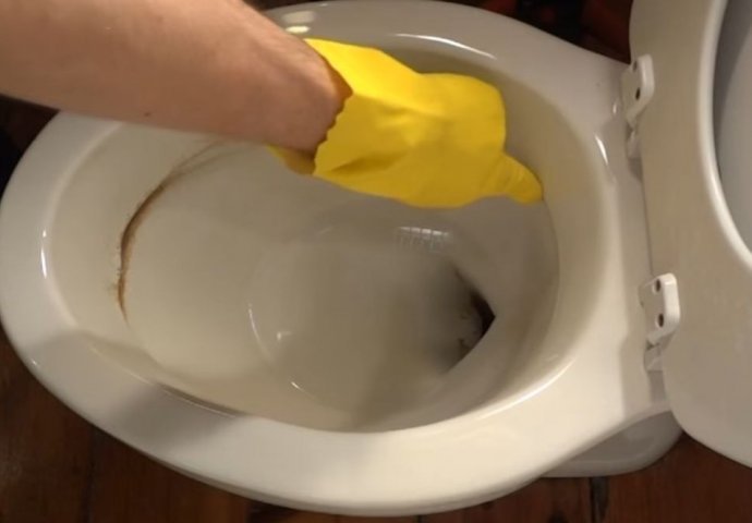 MIRISAT ĆE DANIMA: U tren oka očistite WC ŠOLJU da blista, treba vam samo jedan sastojak! (RECEPT)