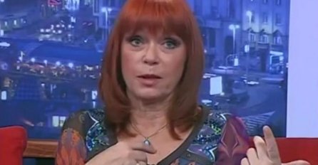 BORE JOJ SE ZA ŽIVOT,  NEDA NA APARATIMA:  Ljekari strahuju da li će izvući živu glavu