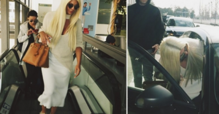 Jeleni nisu smjeli da kažu najtužniju vijest: Bila u avionu u momentu majčine smrti! Evo kad su joj prijatelji saopštili tragičnu vijest (FOTO)