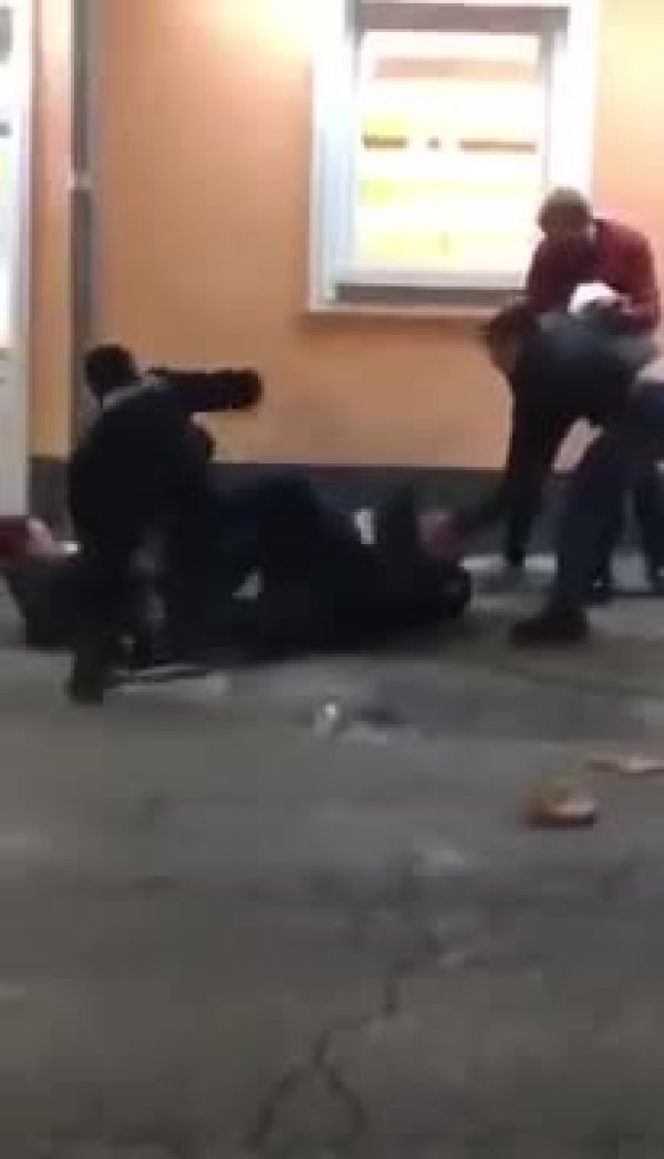 c7cdc008522f56627a48-2