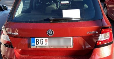 KINEZ DOŠAO U HRVATSKU AUTOM SA SRPSKIM TABLICAMA, A ONDA OSTAVIO PORUKU: Nećete vjerovati kad vidite šta je napisao (FOTO)
