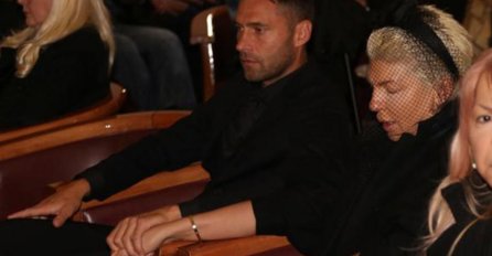 JEZIVA SCENA SA KOMEMORACIJE, ČUJU SE JAUCI, JELENA SE TRESE: Ovaj prizor će vam slomiti srce