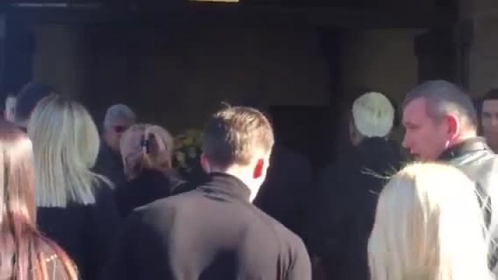 c7fd0ff82523b41129f7-3