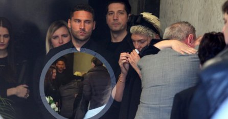 Duškova majka je ušla u kapelu i suze su same potekle: Prišla je Jeleni, a od prizora su se svi slomili