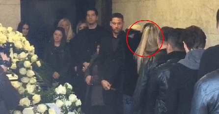 DUŠKO JE SAMO GLEDAO U NJIH: Kad je on ušao, JELENA MU JE PALA NA RAME i nije ga puštala (FOTO)