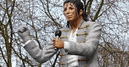 Statua Majkla Džeksona uklonjena iz Nacionalnog muzeja