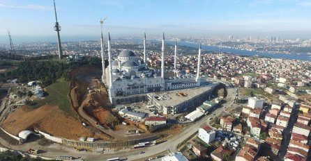 Otvorena najveća džamija koja može primiti 63.000 vjernika!