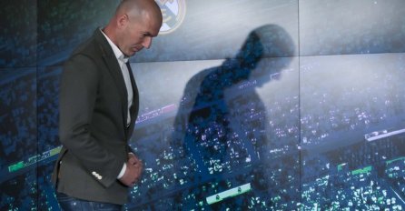 SVI SE PITAJU ŠTA JE OVO ZIDAN OBUKAO: Gornja polovina je u redu, a dole se krije PAKAO I MODNA NOĆNA MORA