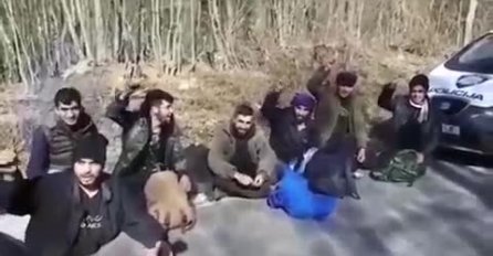 SRAMOTNO: Policajac u Hrvatskoj tjerao migrante da uzvikuju „Dinamo Zagreb"