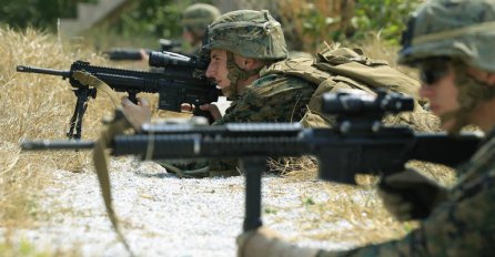 Pentagon ograničio uključivanje transrodnih osoba u vojsku