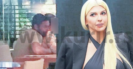 JELENA U STANU PLAČE, POGLEDAJTE GDJE SU USLIKALI DUŠKA: Ona mu sjedi u krilu, MISLIO JE DA GA NIKO NE VIDI! (FOTO)