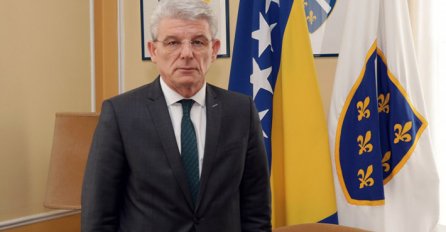 Džaferović i Komšić na obilježavanju 25. godišnjice genocida u Srebrenici