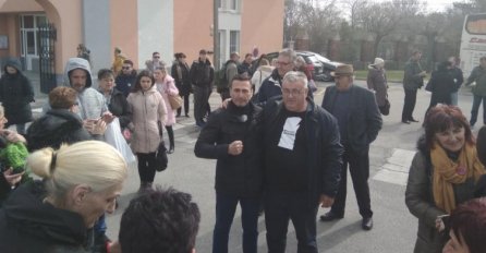 UKOP DAVIDA DRAGIČEVIĆA U BEČU: Uz Suzanu i Davora porodica Memić!