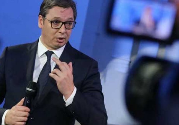 Vučić pozvao opoziciju da kaže šta želi, izbore ili njegovu glavu