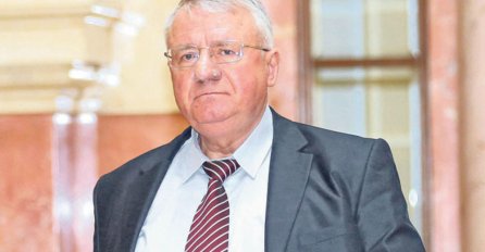 ŠEŠELJ SE BRINE ZA SVOG UČENIKA: U toku je plan za ubistvo Vučića!