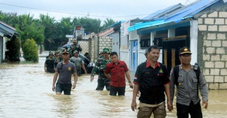 Poplave u Indoneziji odnijele 73 života